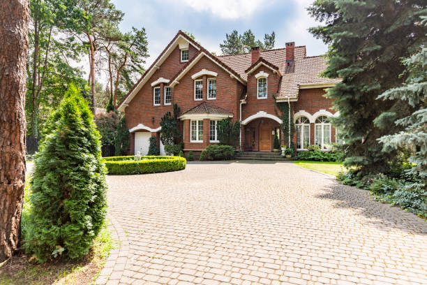 Best Driveway Pavers Near Me  in Zilwaukee, MI